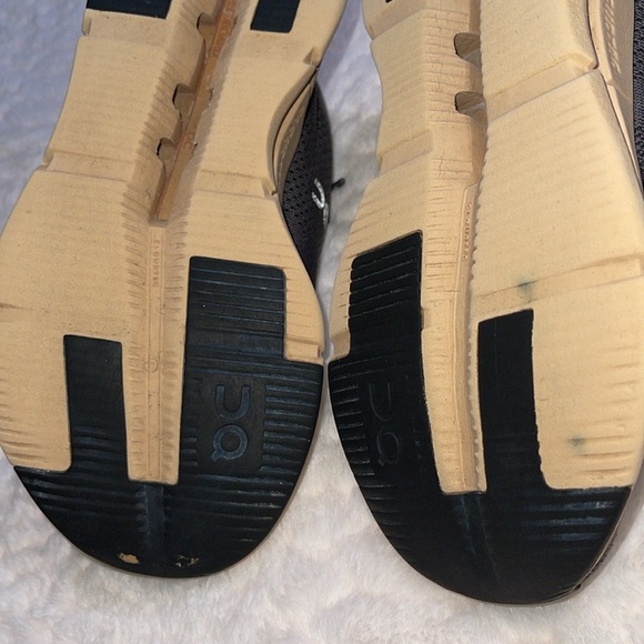 On Running - Picture 9 of 11